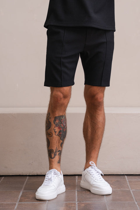 Pleated Slim Fit Shorts - Black